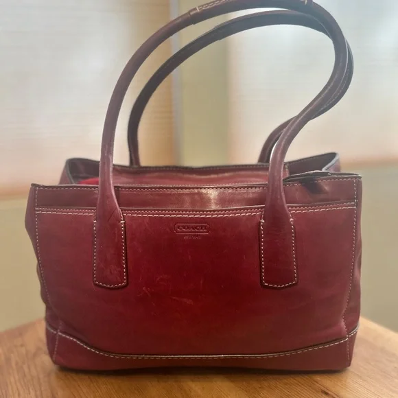 Coach Redish Leather Shoulder Bag - Picture 2 of 13